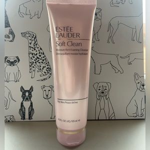 Estée Lauder soft clean